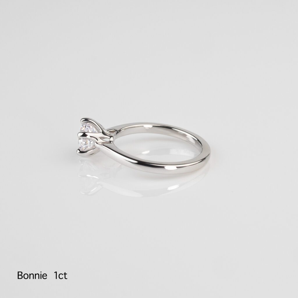 Bonnie – Förlovningsring i 18k Gulguld med diamant