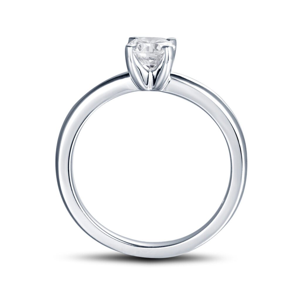 Astrid – Förlovningsring i 950 Platina med diamant