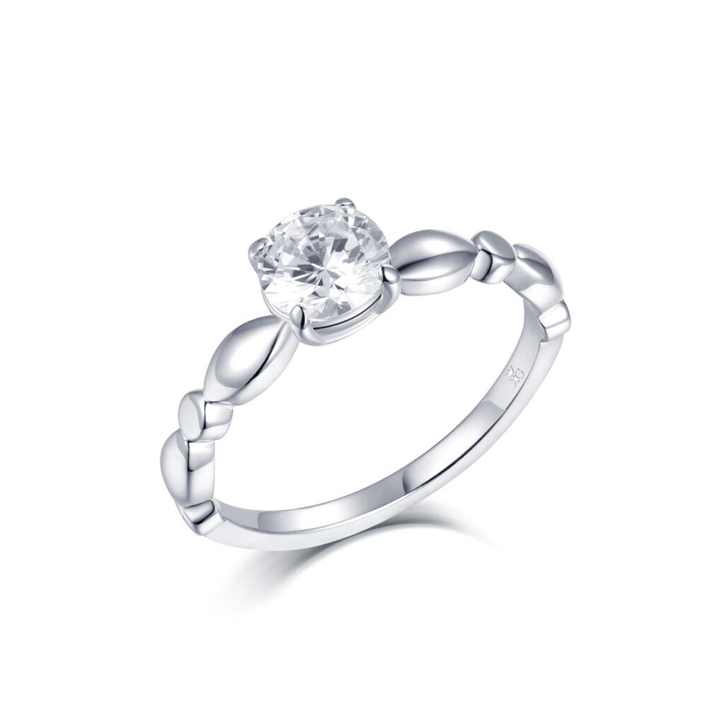 Janielle – Förlovningsring i 950 Platina med diamant