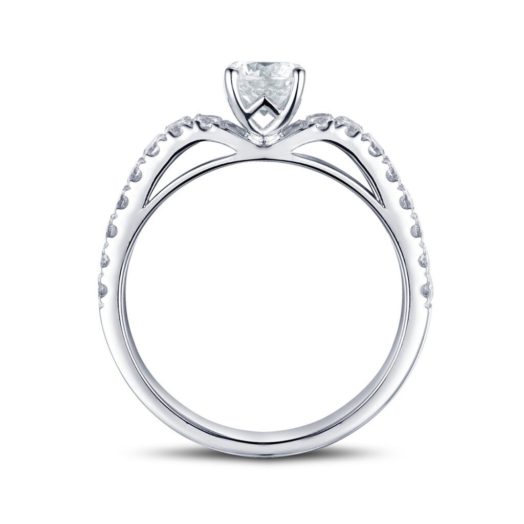 Alexa – Sidostensring med diamanter i 18k Vitguld