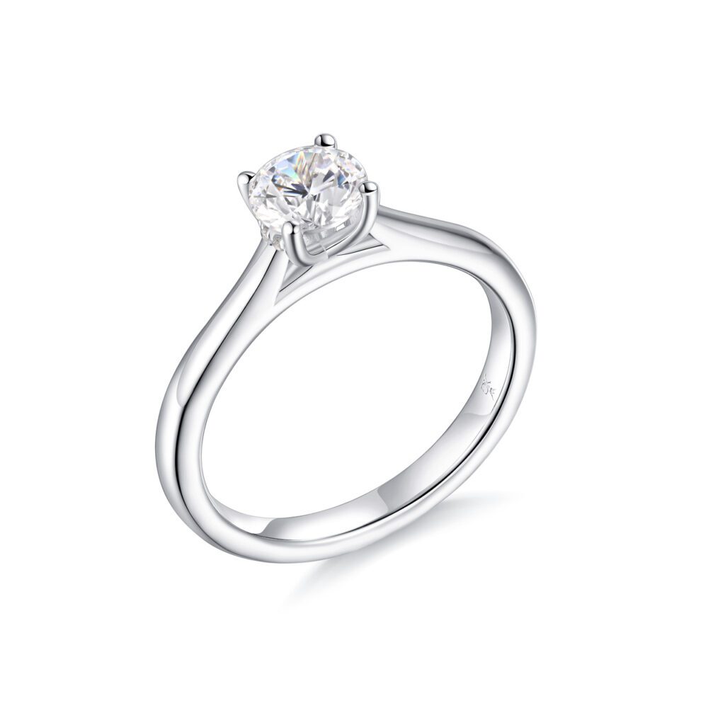 Amina – Förlovningsring i 950 Platina med diamant