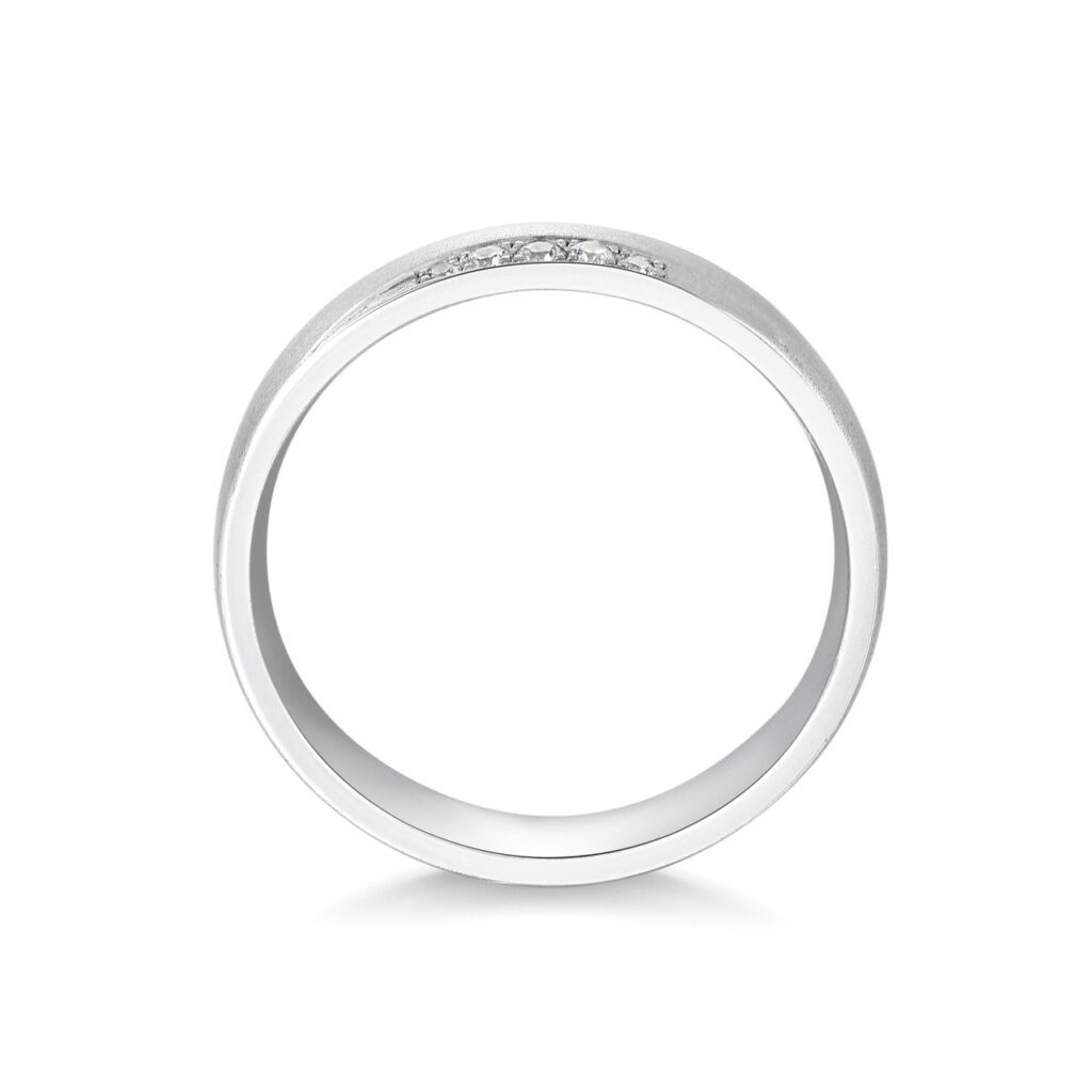 Avalynn – Slät ring i 18k Vitguld