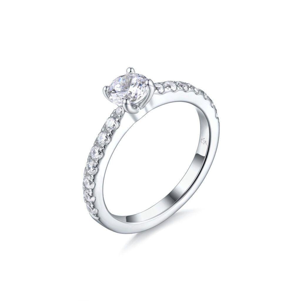 Cindy – Sidostensring med diamanter i 950 Platina