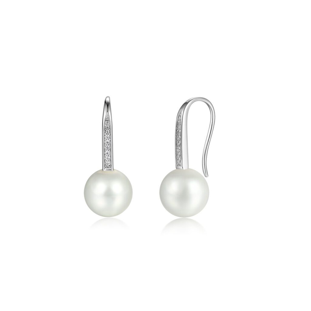 Harlee – Eleganta pärlörhängen i 950 Platina med diamanter och pärla