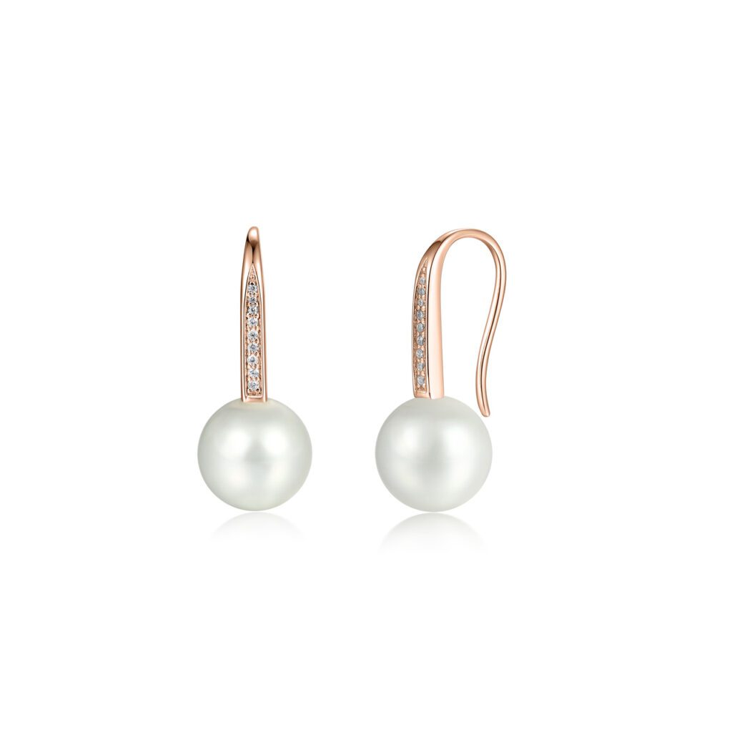 Harlee – Eleganta pärlörhängen i 18k Roséguld med diamanter och pärla