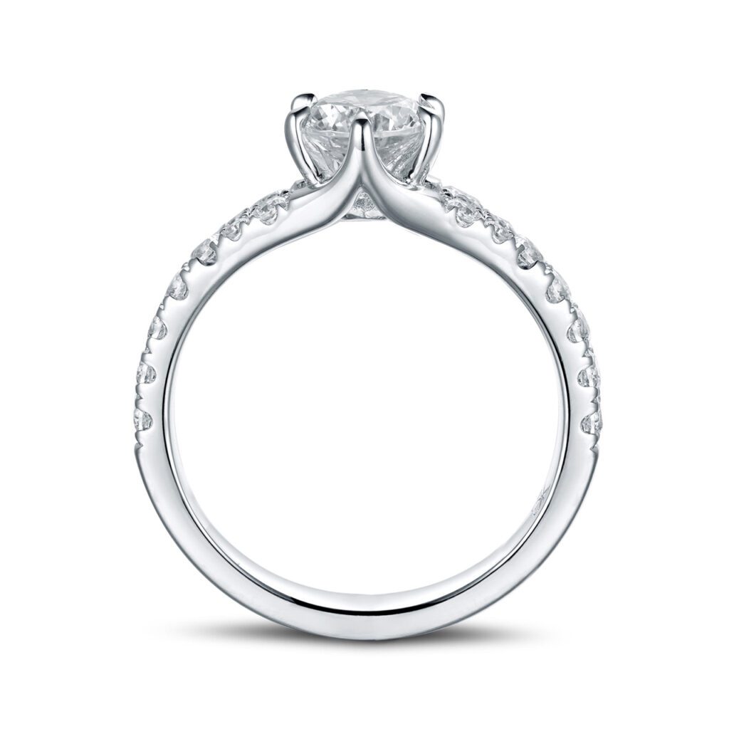 Jenna – Sidostensring med diamanter i 950 Platina