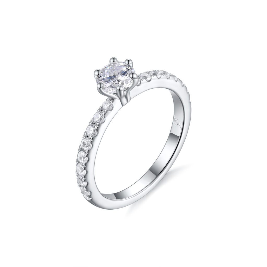 Lydia – Sidostensring med diamanter i 950 Platina