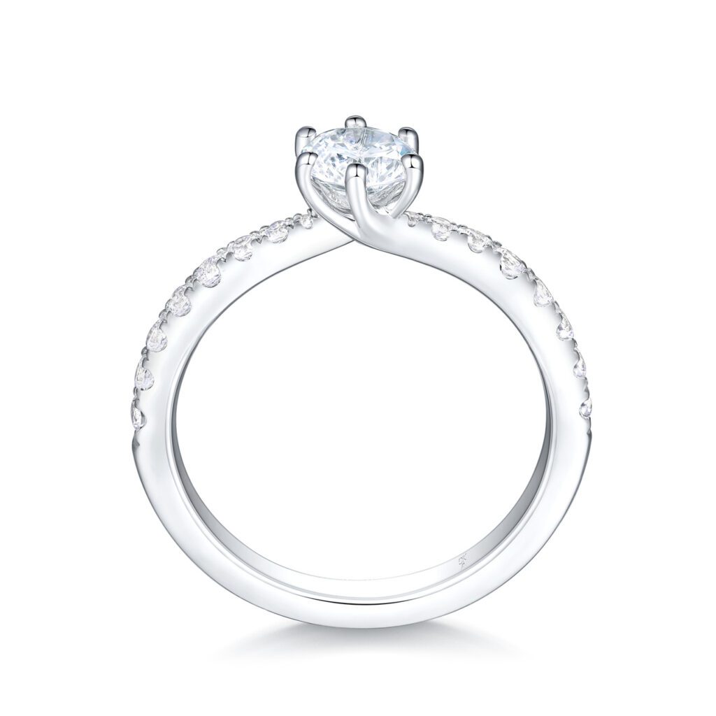 Noelle – Sidostensring med diamanter i 18k Vitguld