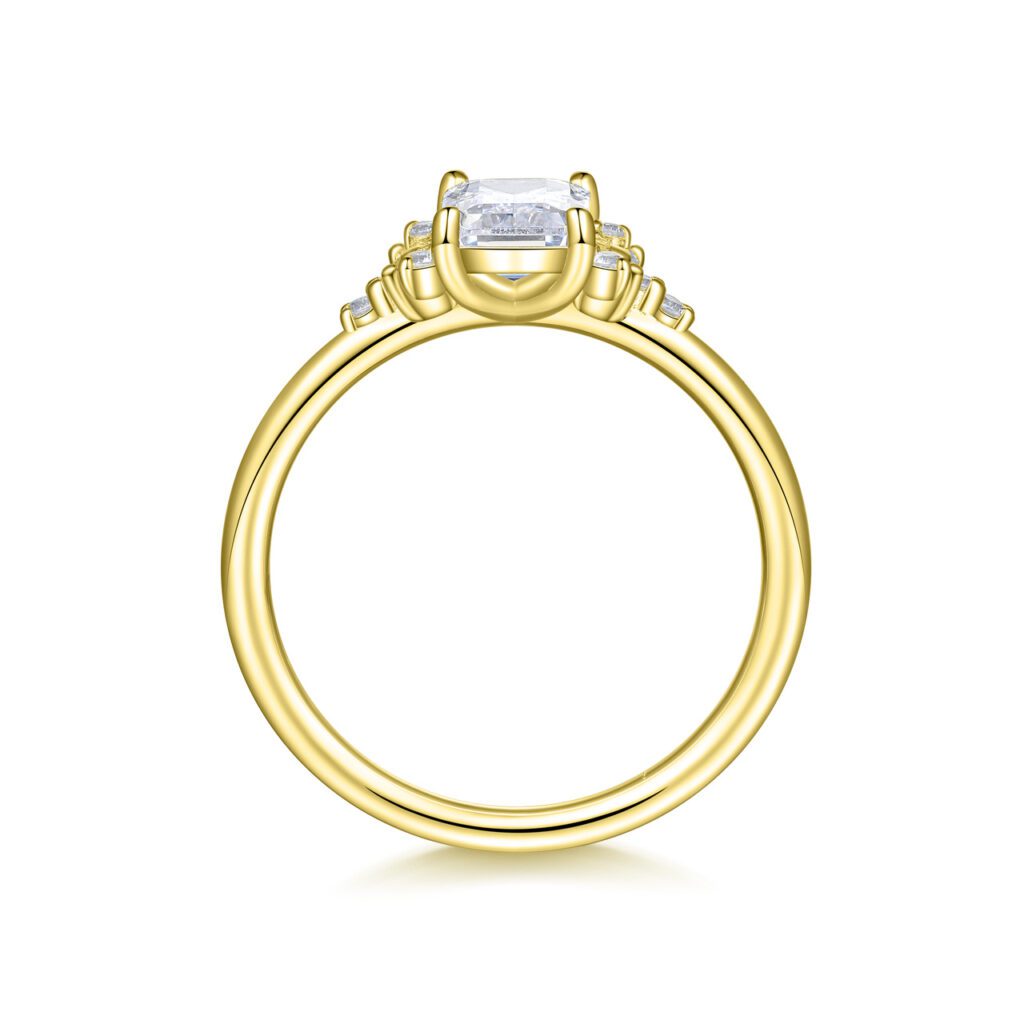 Oriana – Flerstensring med diamanter i 18k Gulguld