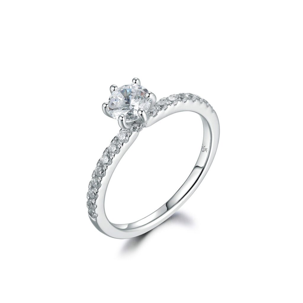 Rylie – Sidostensring med diamanter i 18k Vitguld