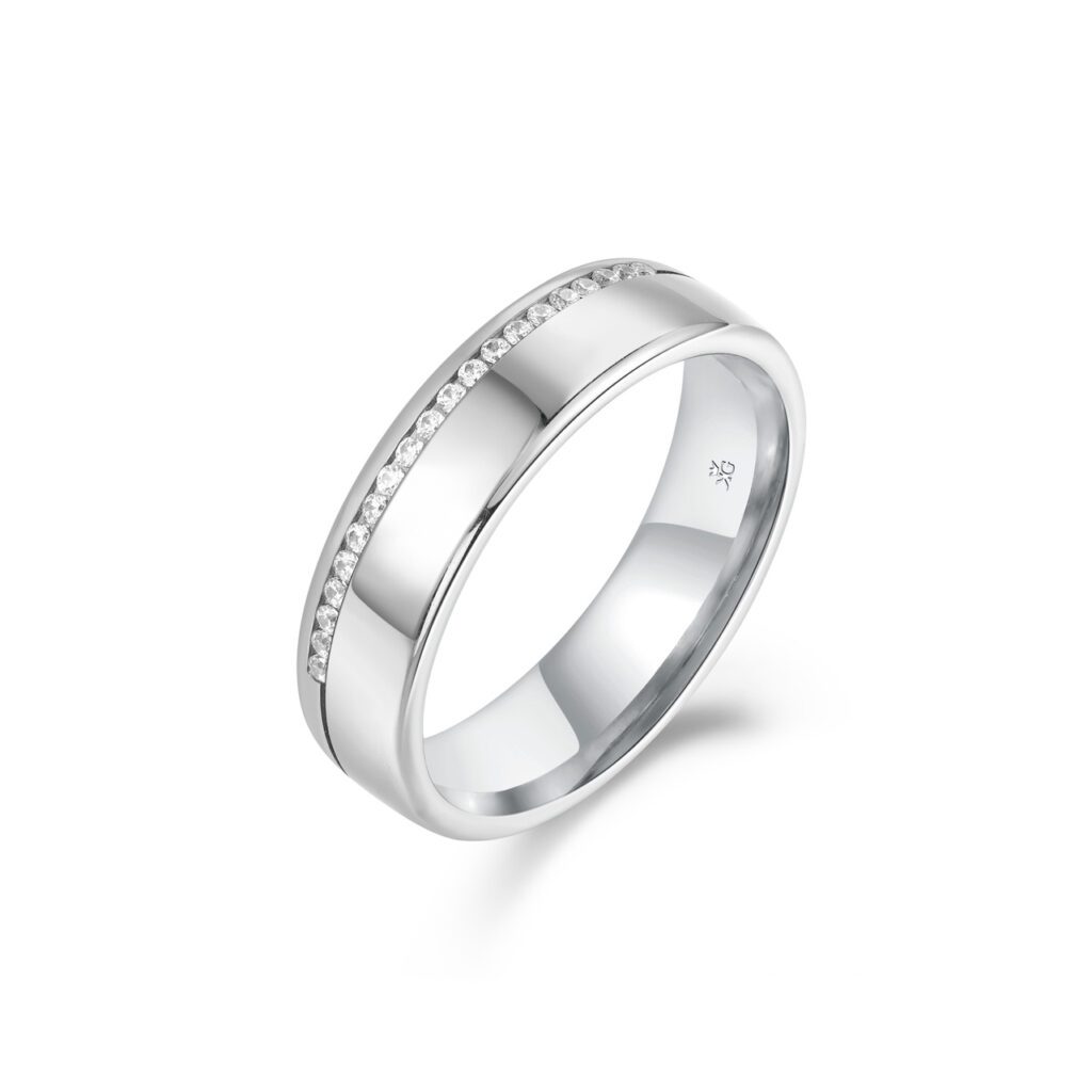 Sariah – Flerfärgade ringar i 18k Vitguld