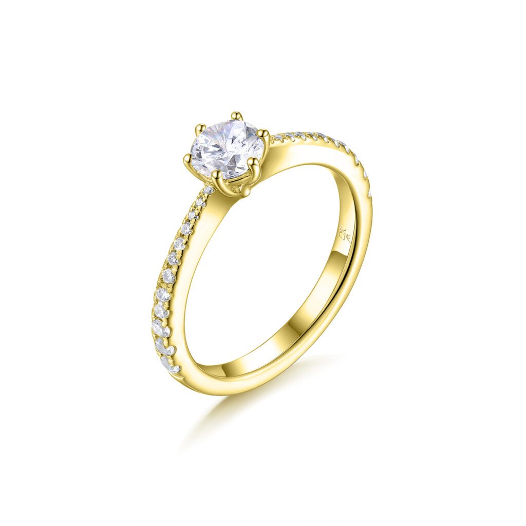 Stina – Sidostensring med diamanter i 18k Gulguld