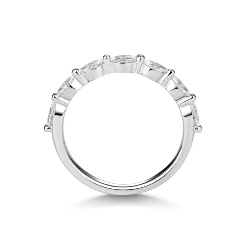 Adalaine – Elegant alliansring i 950 Platina med diamanter - Bild 2