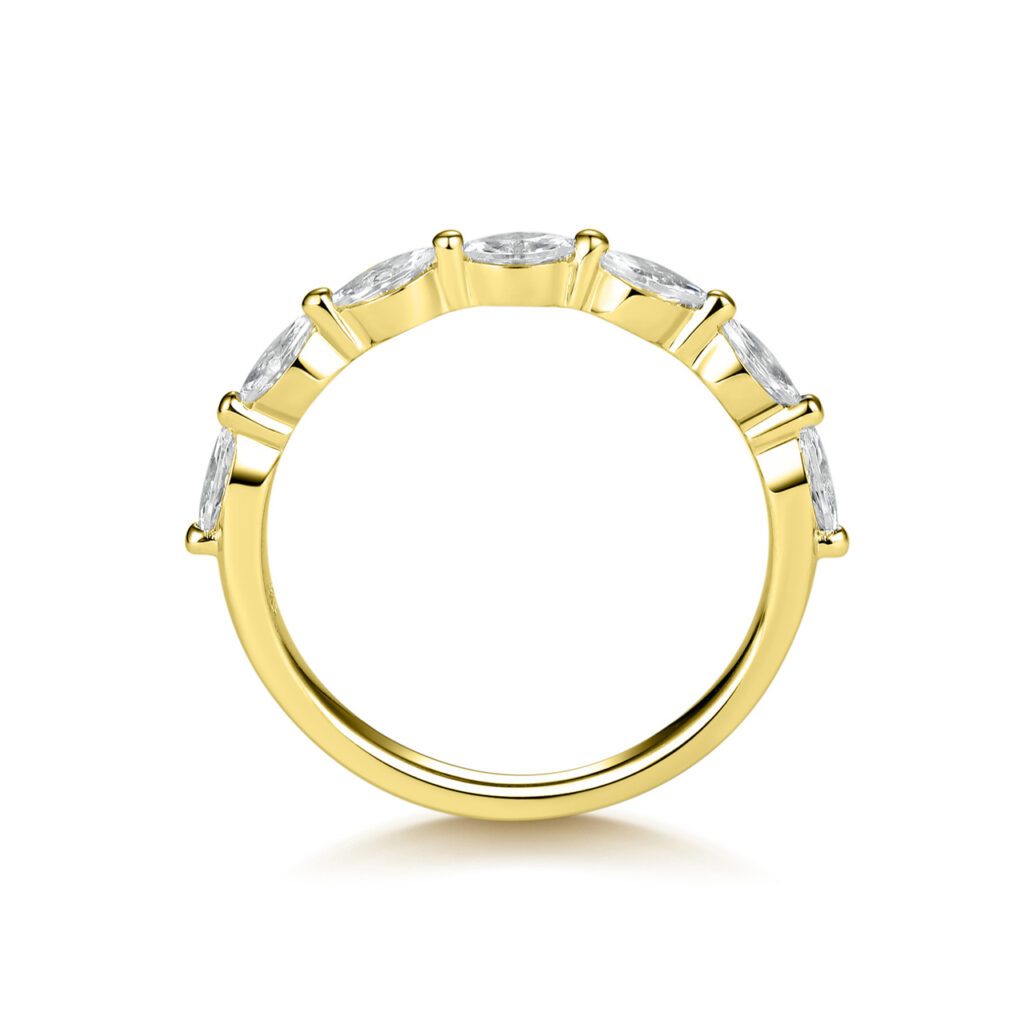 Adalaine 0.7 carat – Elegant Halvallians Ring i 18k Gulguld