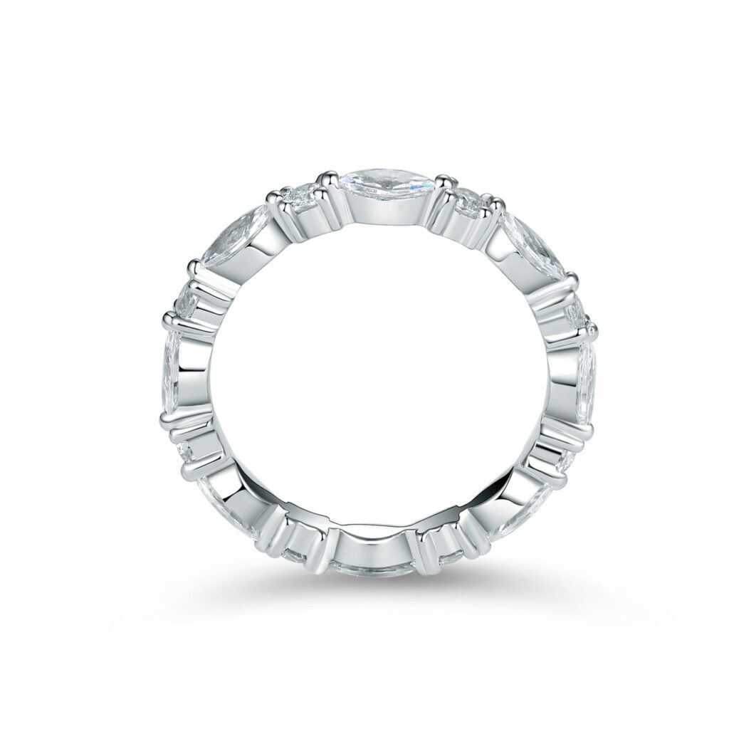 Alexis 1.44 carat – Elegant Helallians med marquiser- och rundslipade diamanter i 18k Vitguld
