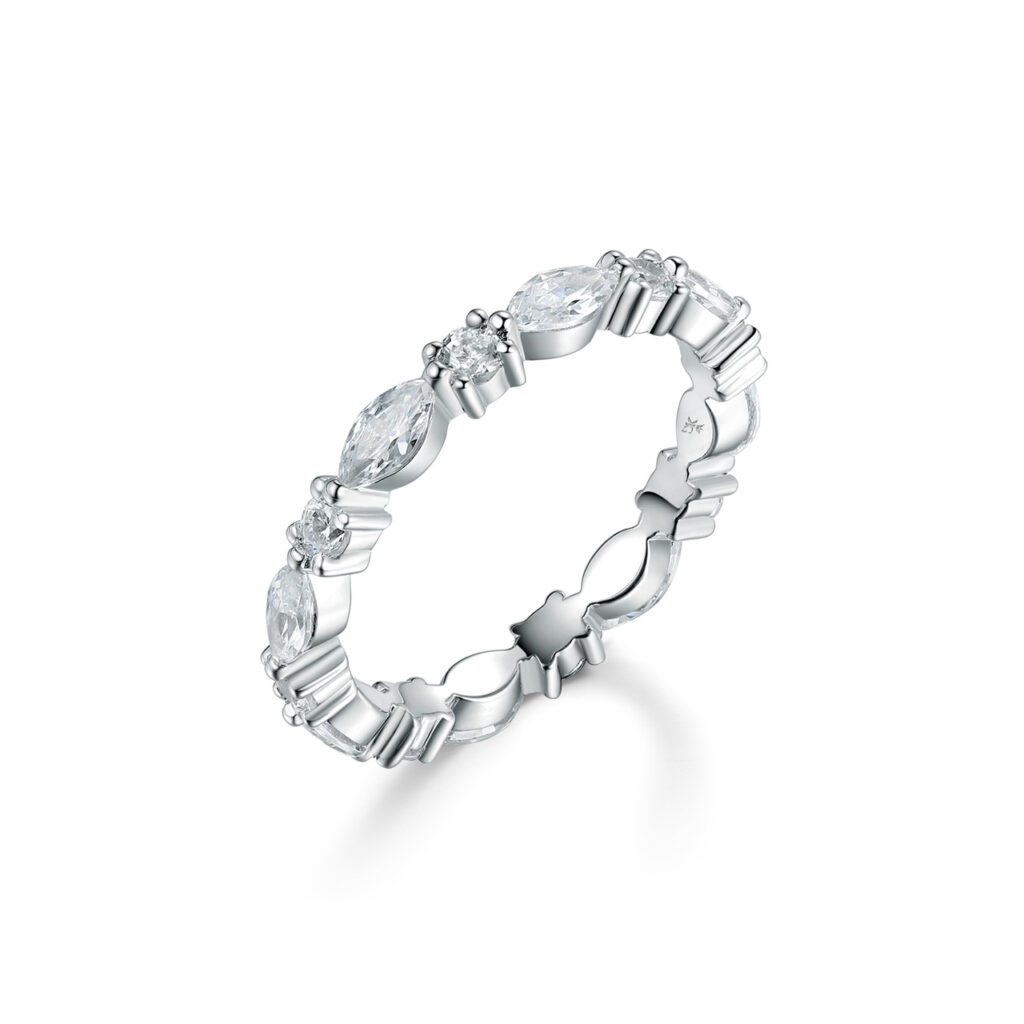 Alexis 1.44 carat – Elegant Helallians med marquiser- och rundslipade diamanter i 18k Vitguld