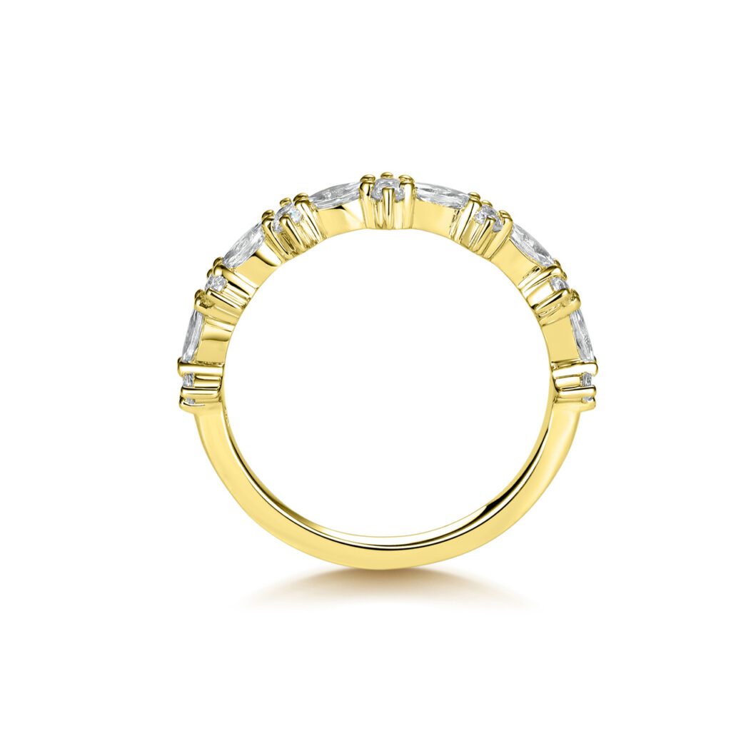 Clarisse 0.88 carat – Elegant Halvalliansring i 18k Gulguld
