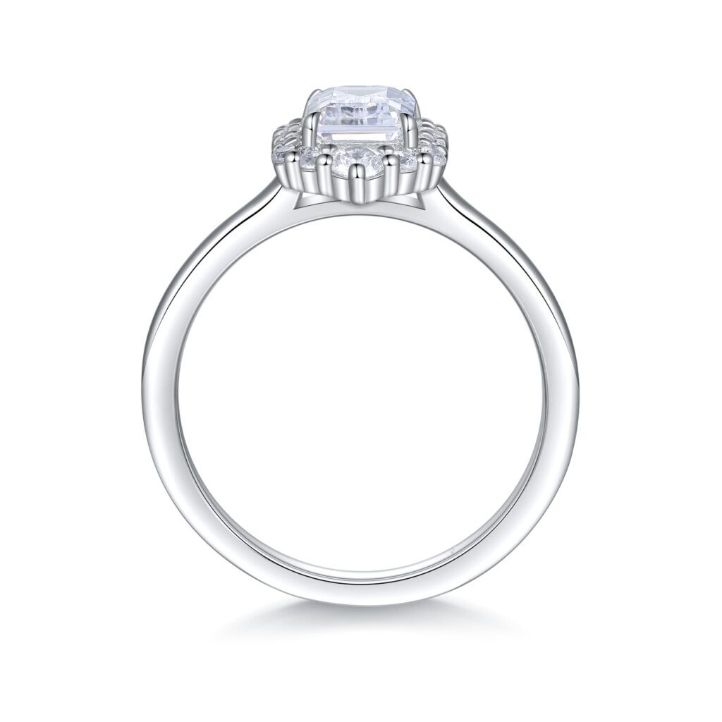 Dina – Haloring i 18k Vitguld med diamant