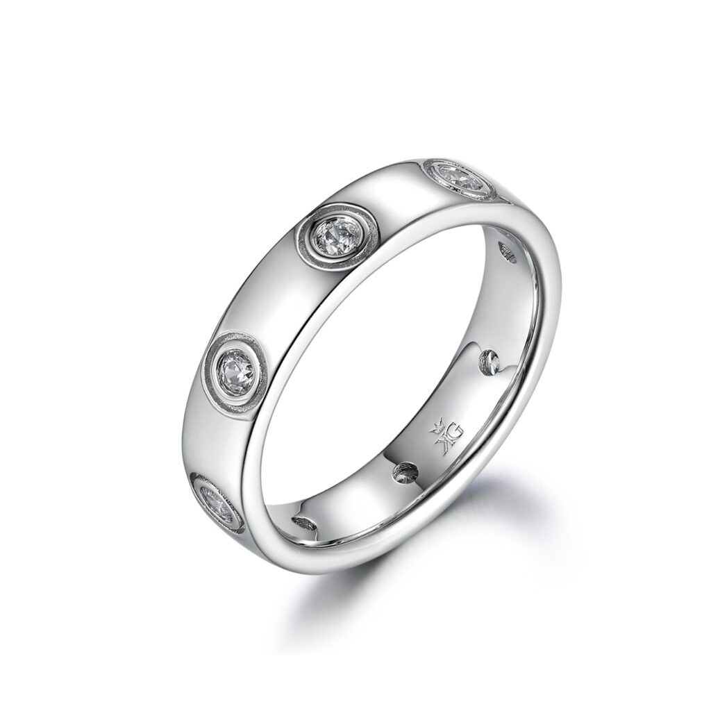 Giana – Lekfull ring i 950 Platina med rund diamant