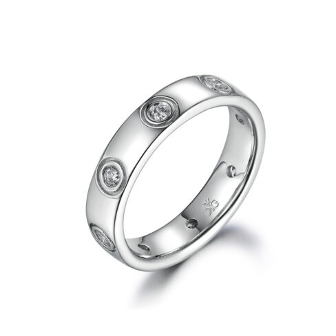 Giana – Lekfull ring i 18k Vitguld med rund diamant