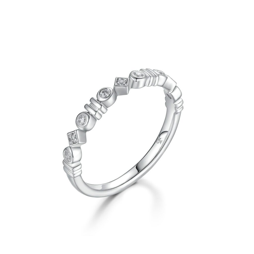 Jemma 0.105 carat – Unik Halvallians 18k Vitguld