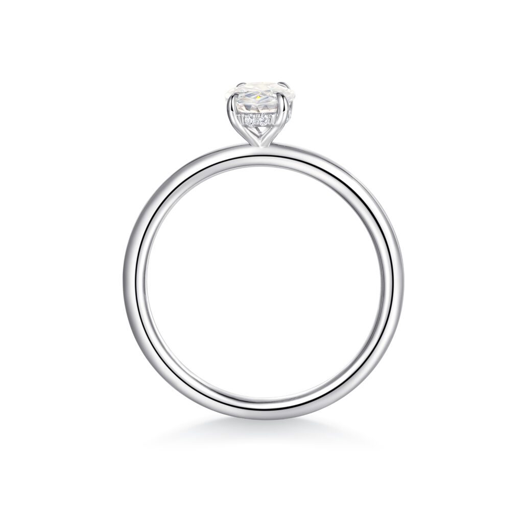 Althea – Förlovningsring i 18k Vitguld med hidden halo för extra lyster
