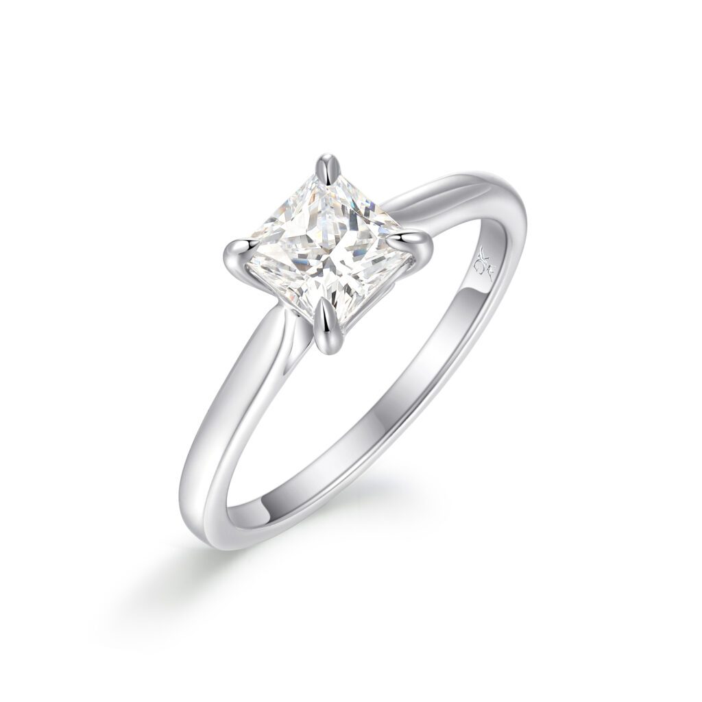 Lorene – Förlovningsring i 18k Vitguld med diamant