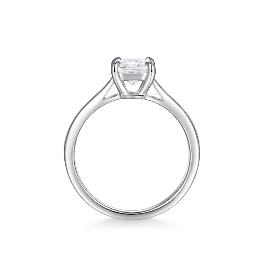 Lorene – Förlovningsring i 18k Vitguld med diamant