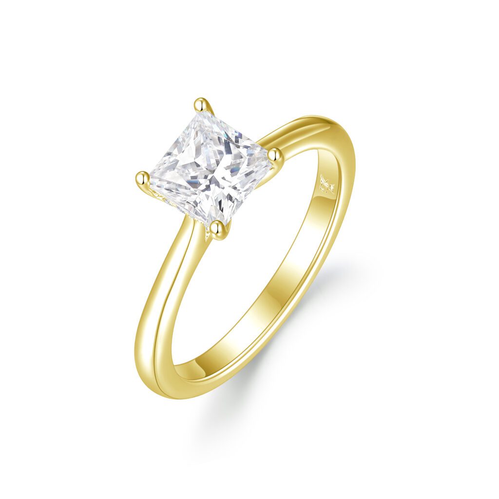 Natalia – Elegant Solitärring i 18k Gulguld med diamant