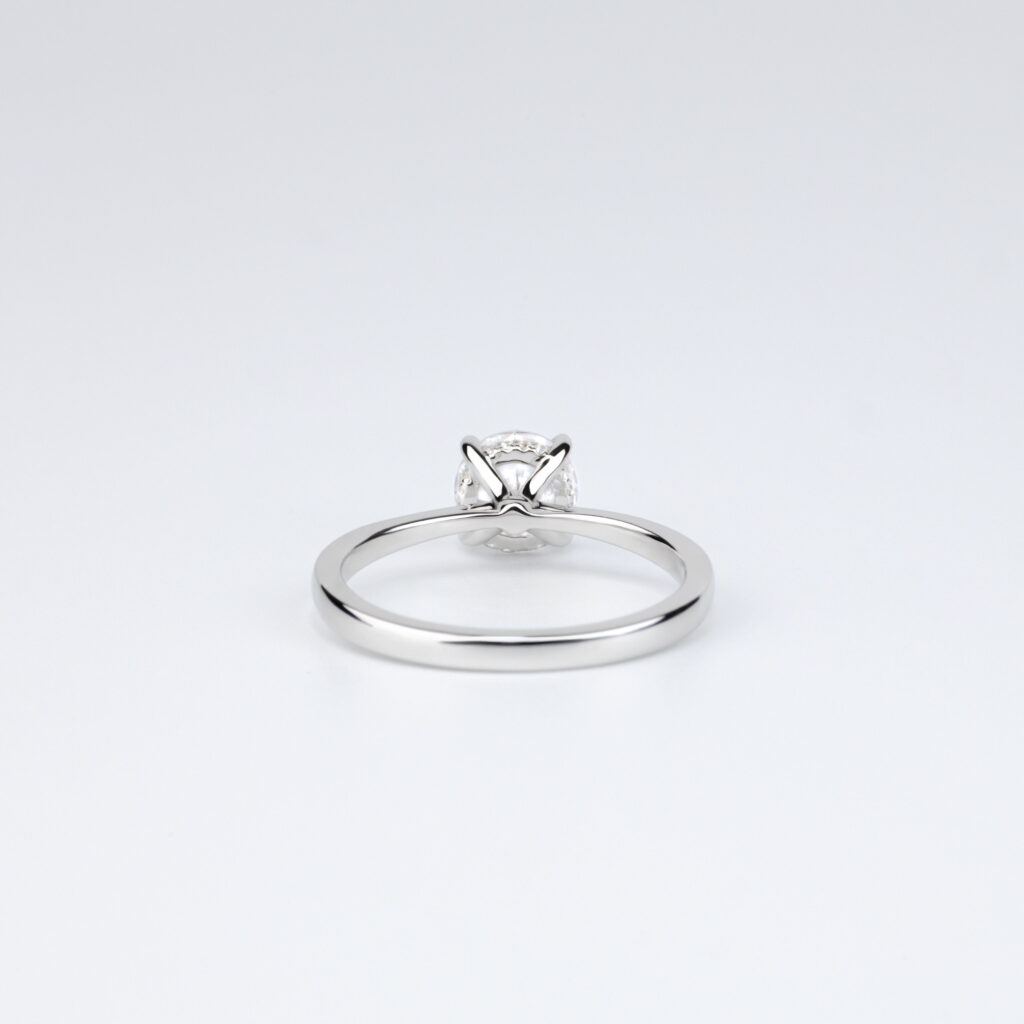 Selina – Elegant Solitärring i 18k Gulguld med diamant