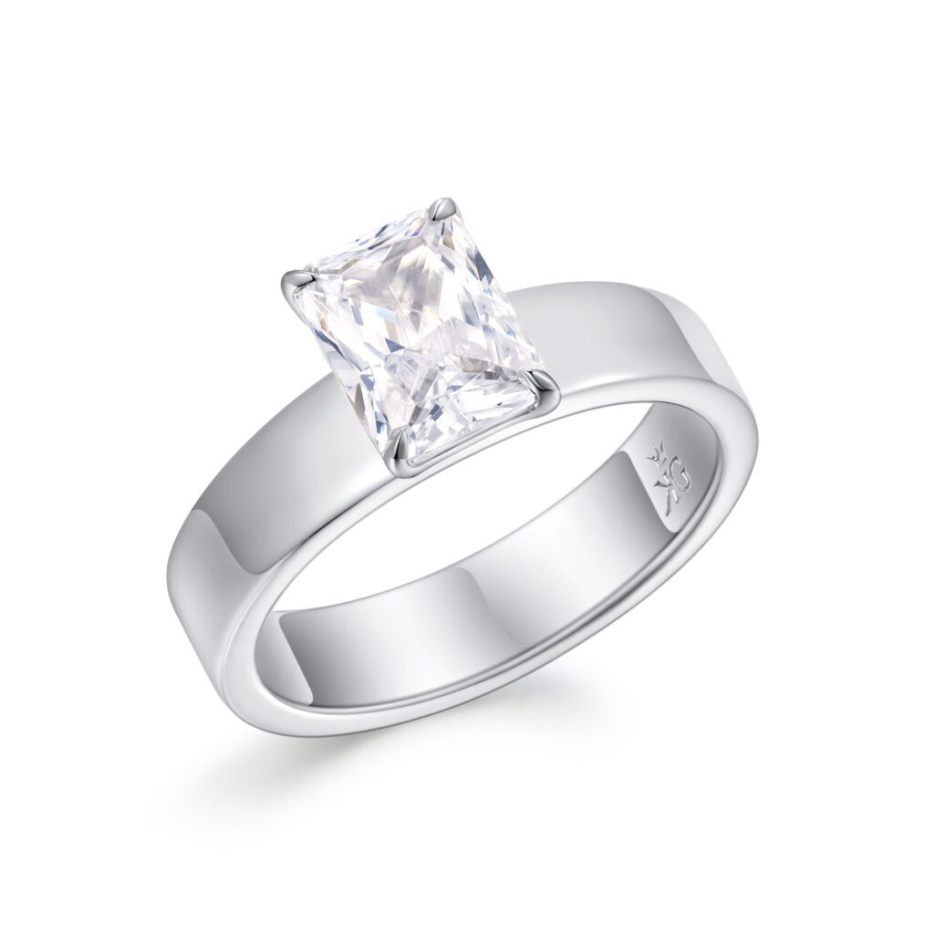 Arlen – Elegant Solitärring i 18k Vitguld