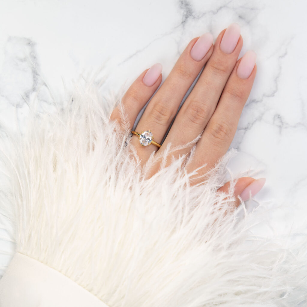 Linnea – Ring med Elegant Blomkrona i 950 Platina