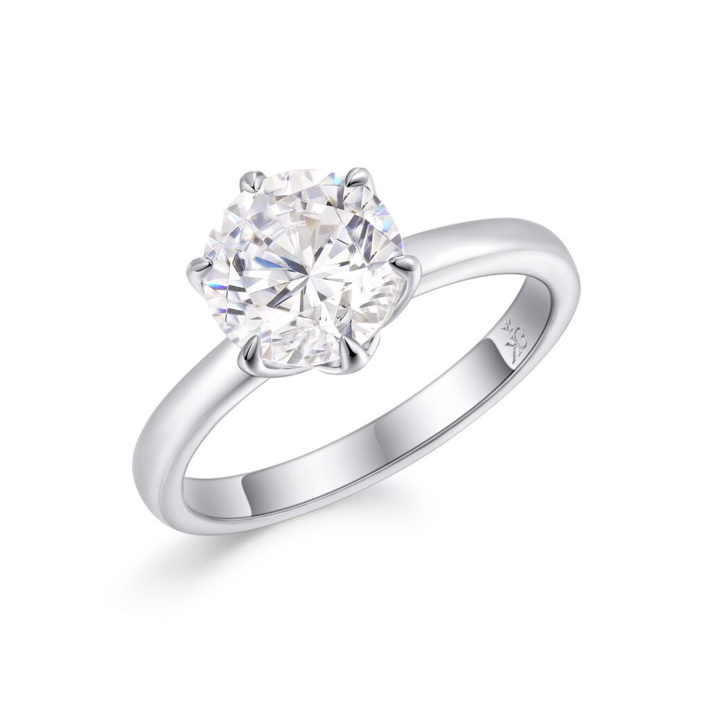 Tilia – Ring med Elegant Blomkrona i 18K Vitguld